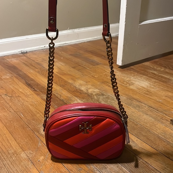 TORY BURCH PINK + RED STRIPED SHOULDER BAG 🌺🌹 - Picture 2 of 4